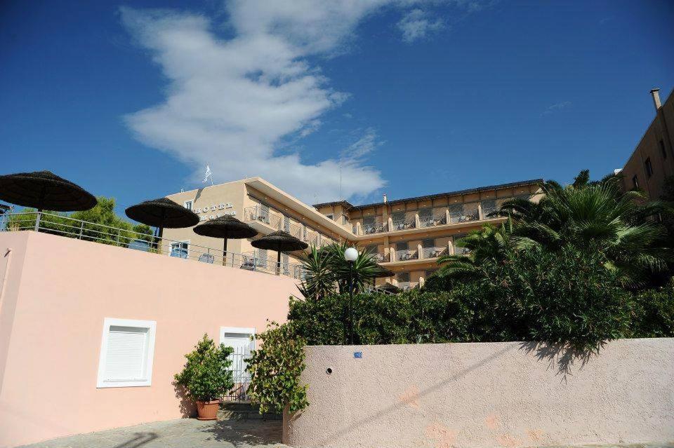 Hotel Magda Agia Marina  Eksteriør bilde