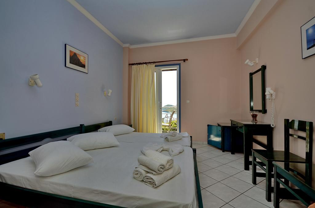 Hotel Magda Agia Marina  Eksteriør bilde